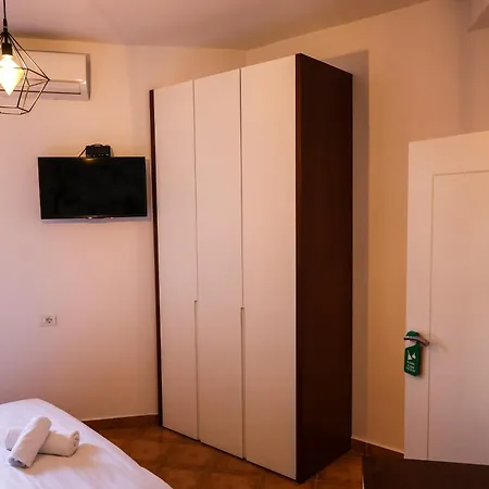 Cosmo * Durrës