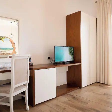 Hotel Cosmo *