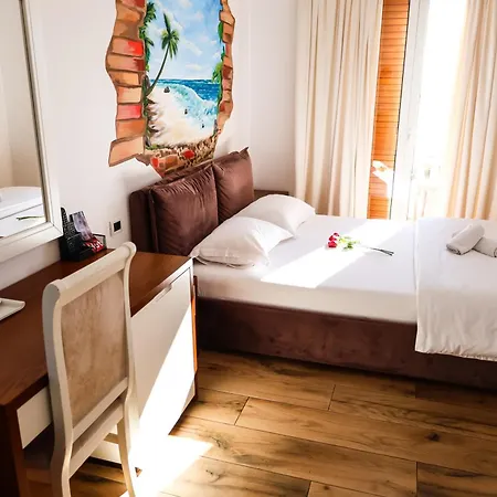 Hotel Cosmo *